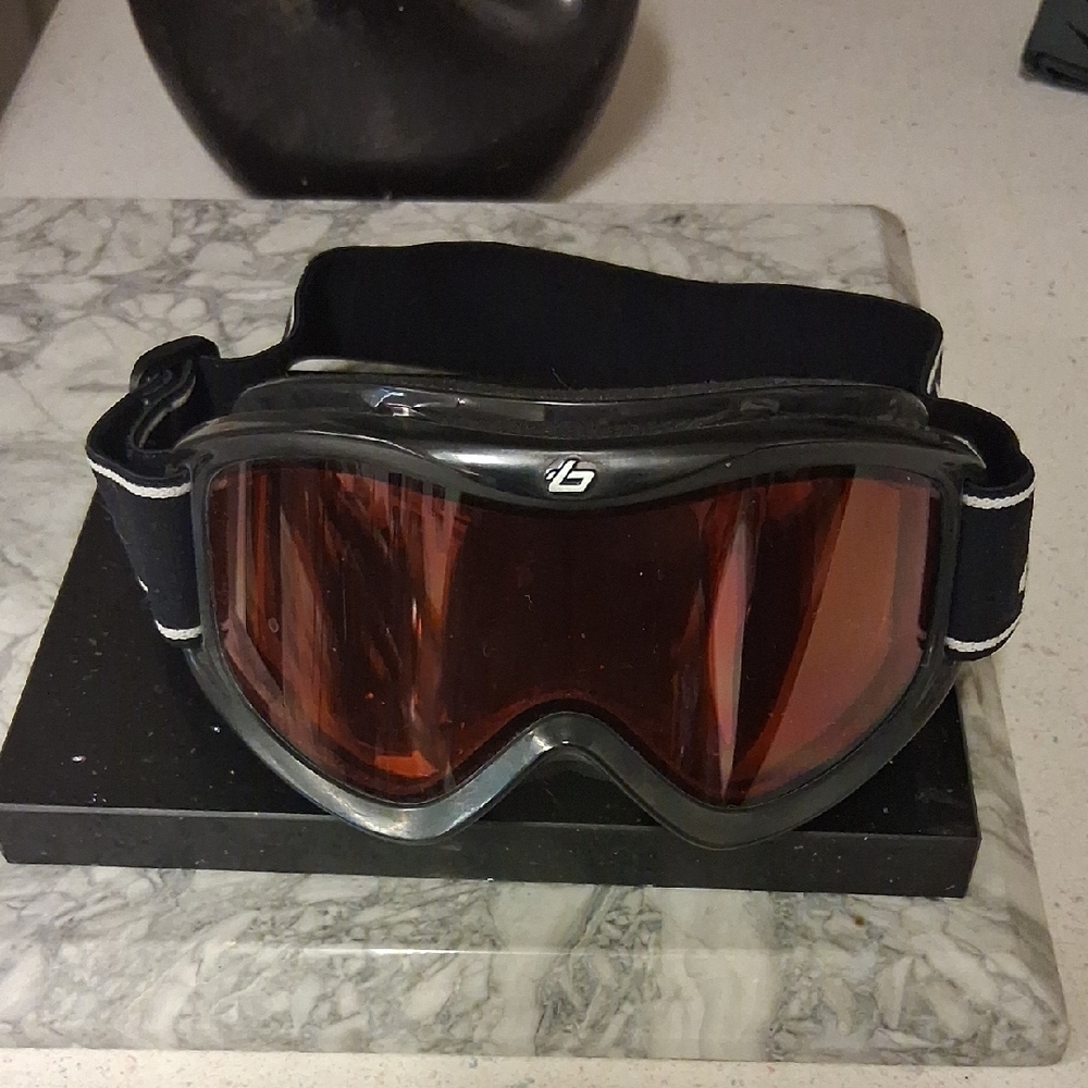 Black and Red Snow Goggles